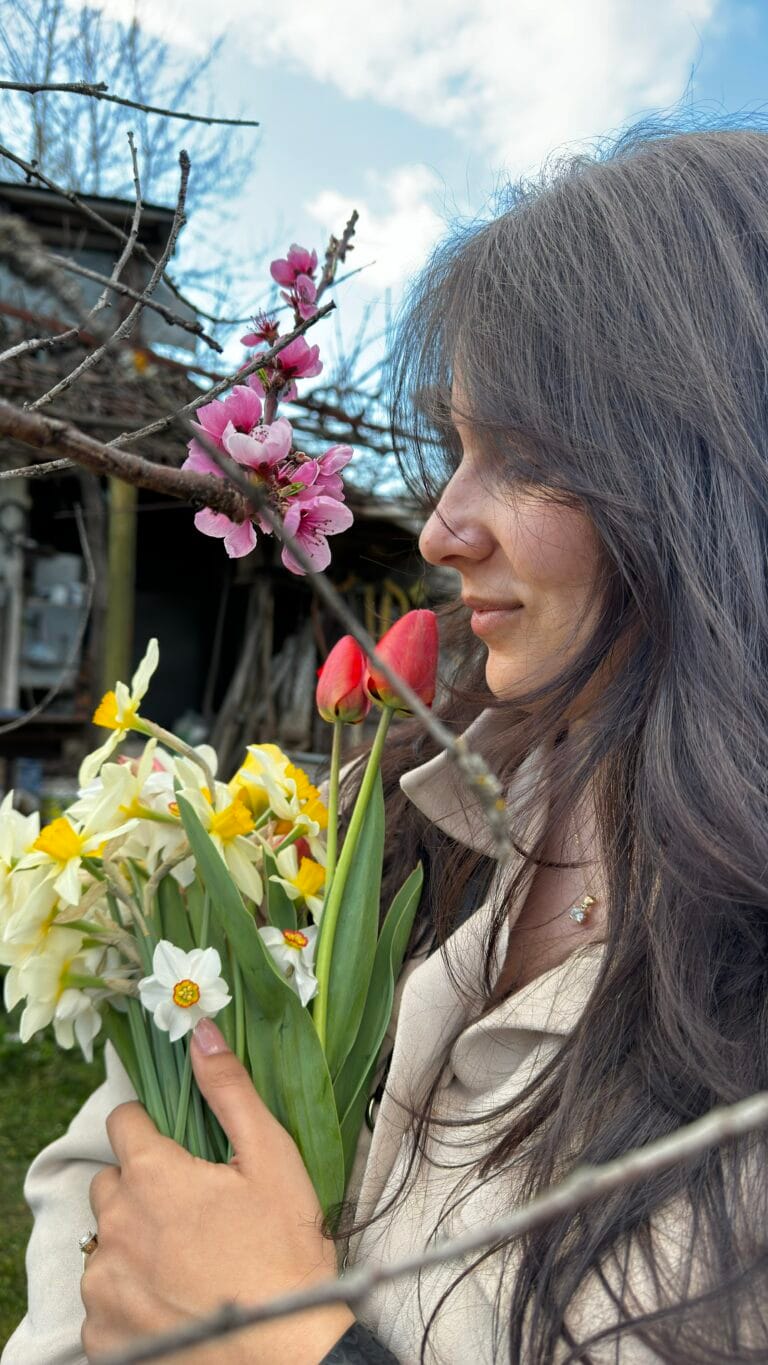 How to Make Liquid Fertilizer at Home - 9 Easy Recipes